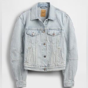 Gap Barrel-Sleeve Icon Denim Jacket. Super Light Wash Color. Slightly cropped🛍️
